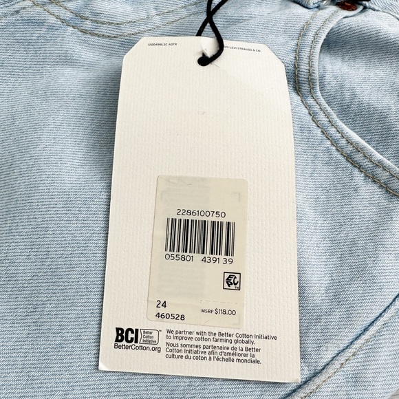 LEVI’S Wedgie Icon Jeans - Light Wash - Picture 3 of 13